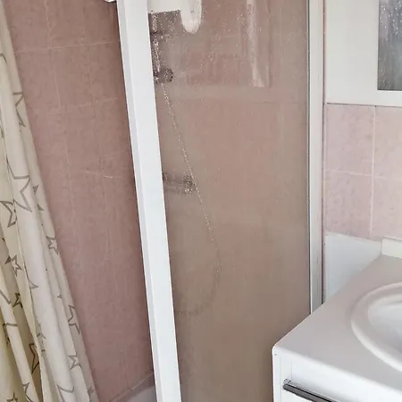 Maison A L'herbaudiere Pour 7 Pers. Proche Avec Independant - Fr-1-823-13 Holiday home