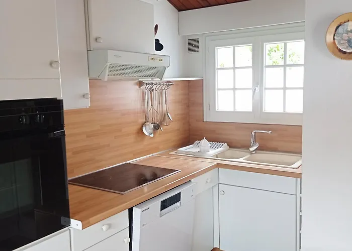 Maison A L'herbaudiere Pour 7 Pers. Proche Avec Independant - Fr-1-823-13 펜션